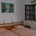 Reni * Tías