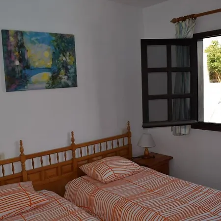 Reni Apartment Tias
